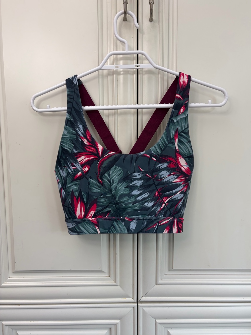 Lole women’s floral sports bra